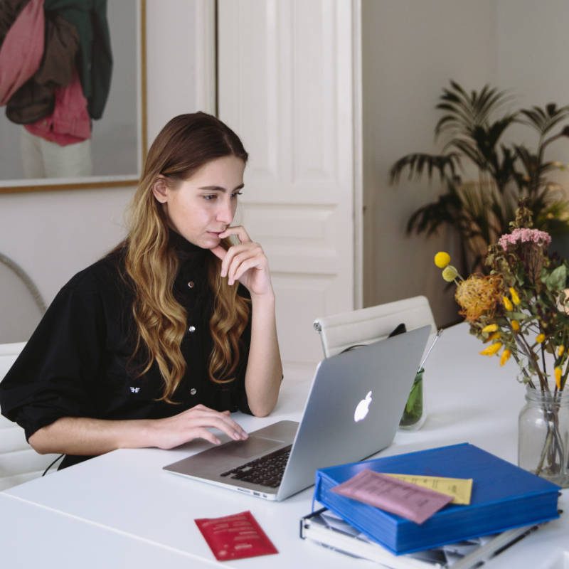 pexels-woman-computer-working-entrepreneur-business__opdb-op6026c862469b30-21937706